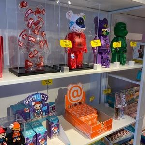 Meet your Posher, 4letter